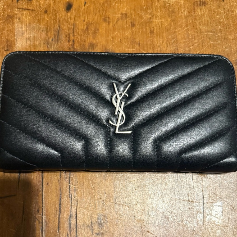 Saint Laurent LouLou quilted chevron leather black Wallet with Silver YSL Logo